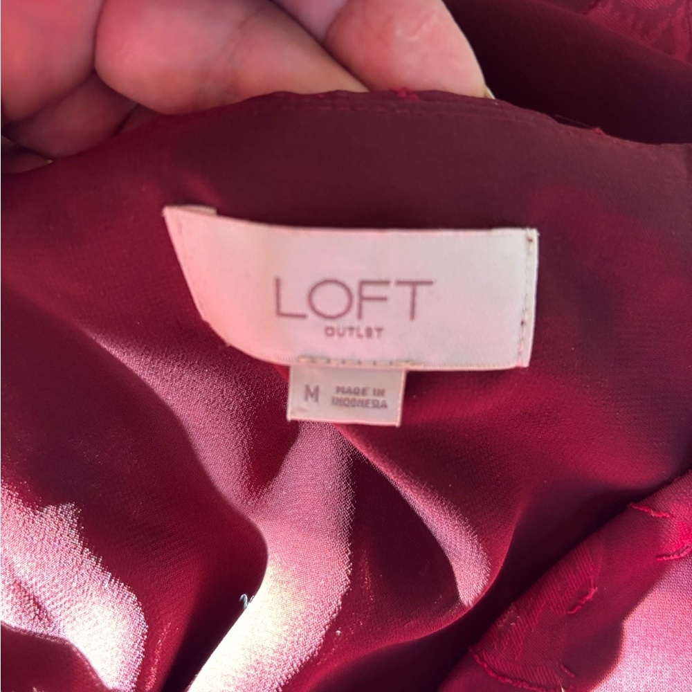 LOFT Burgundy Floral Camisole - Picture 3 of 5
